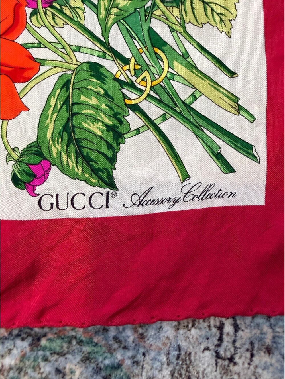 Vintage Gucci Flora Silk Scarf Red Floral Accornero Italy 33" Square - Picture 2 of 10